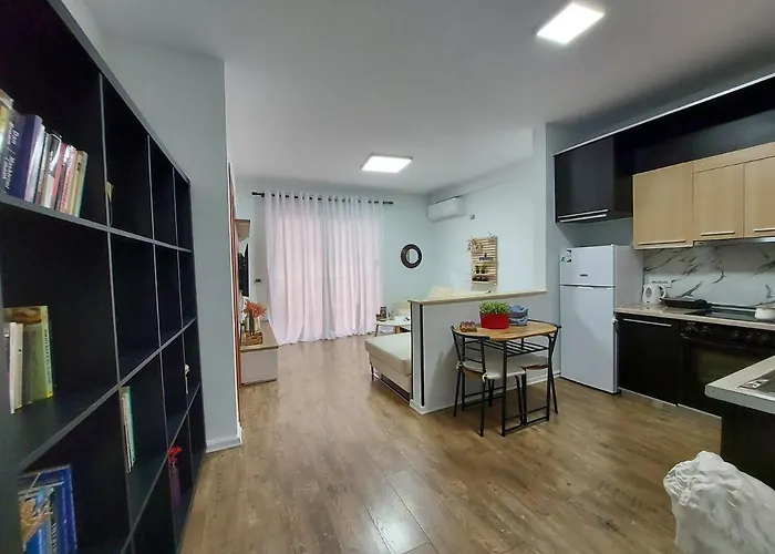 @likehome * 地拉那